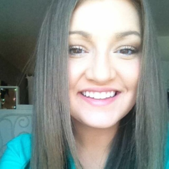 Meet your Posher, Kimberly - Picture 1 of 1